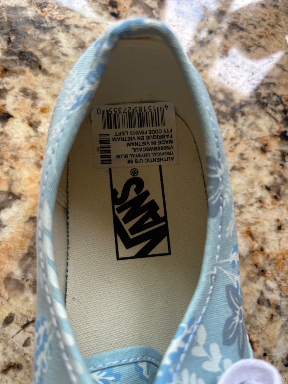Vans - Picture 4 of 6